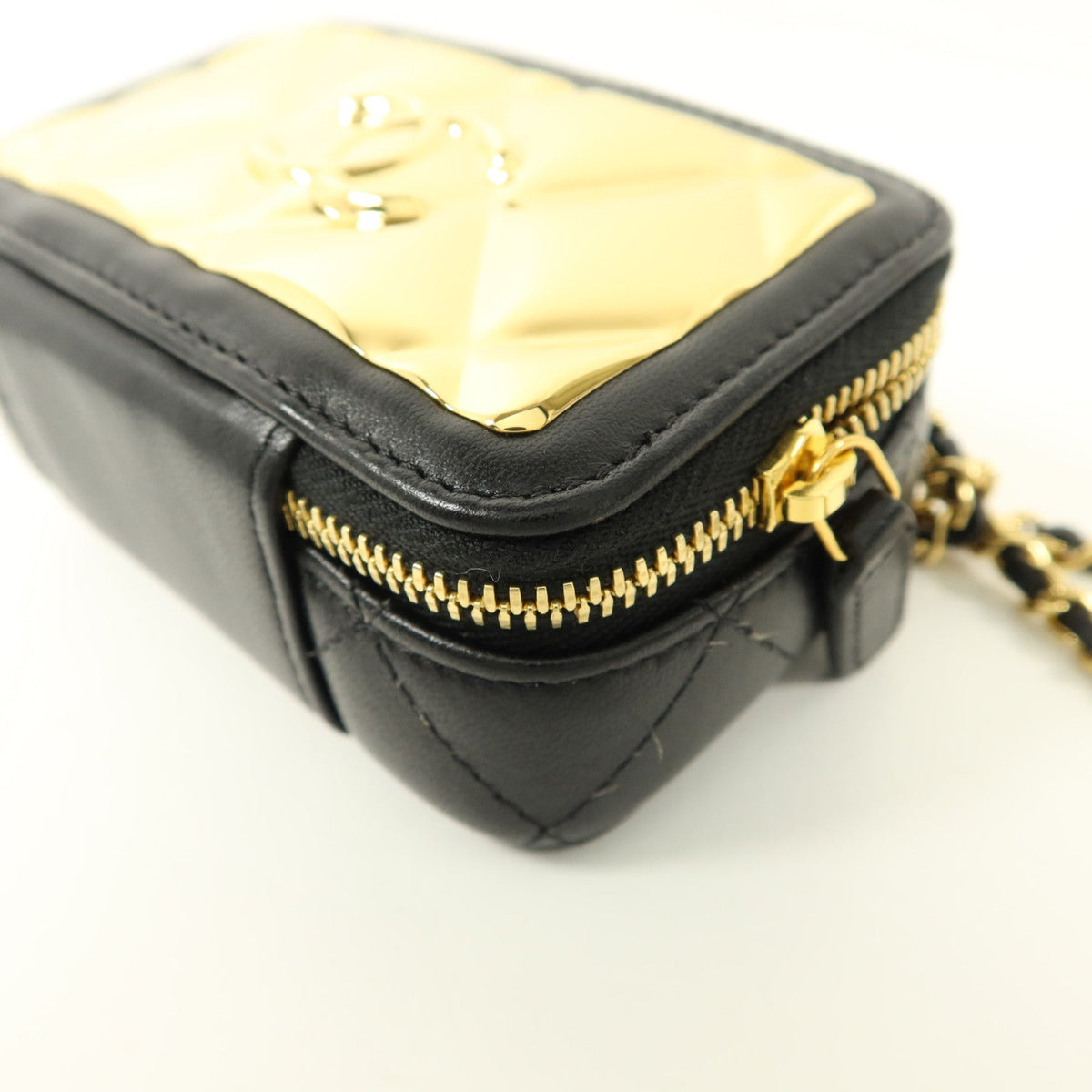 Chanel CC Clutch With Chain · Lambskin