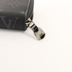 Louis Vuitton Zippy · Monogram Eclipse