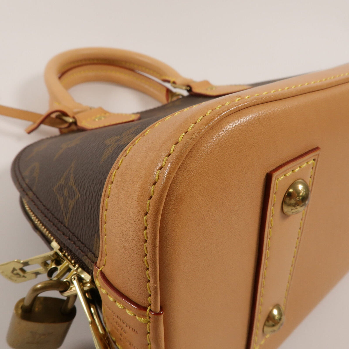 Louis Vuitton Alma BB · Monogram