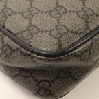 Gucci GG Supreme · Shoulder Bag