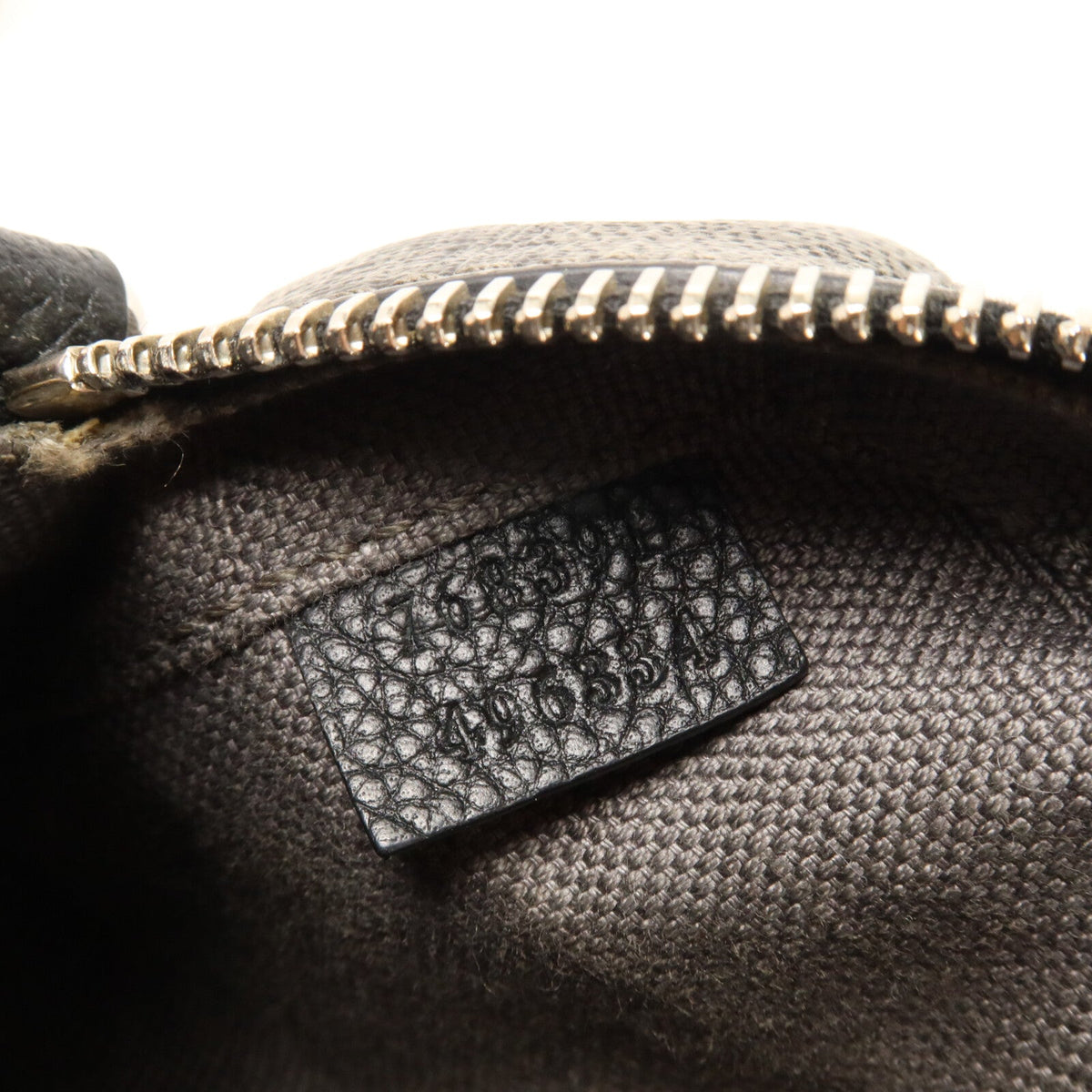 Gucci GG Supreme · Shoulder Bag