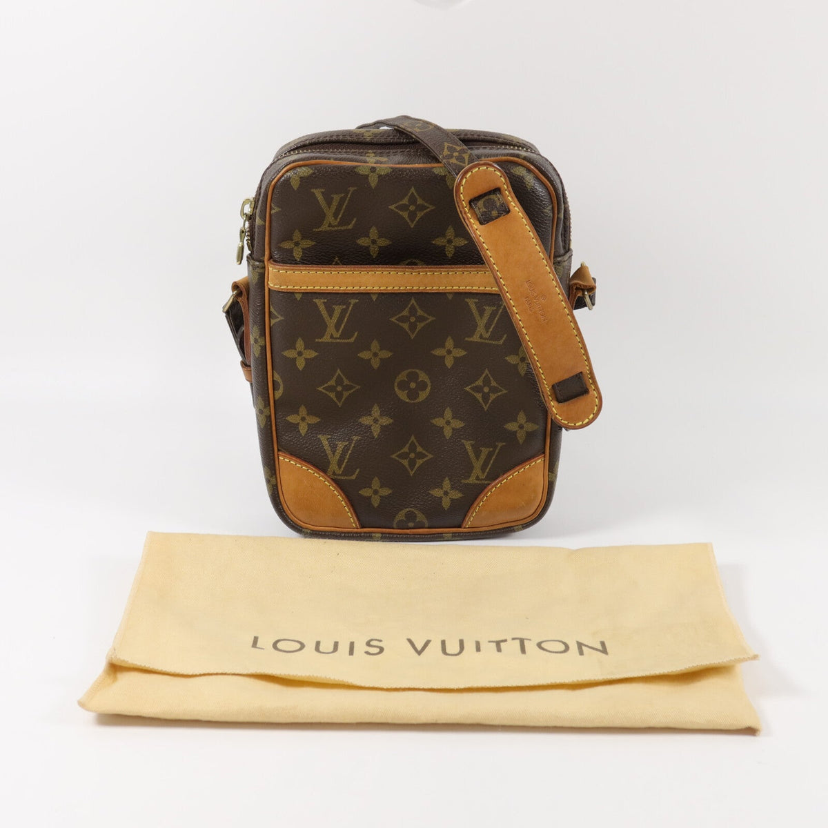 Louis Vuitton Danube · Monogram