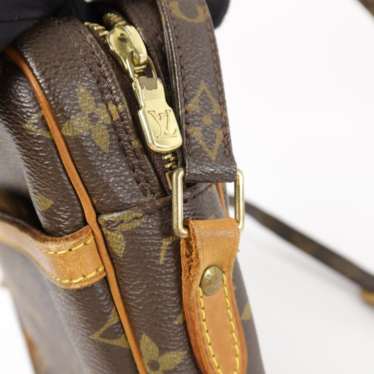 Louis Vuitton Danube · Monogram