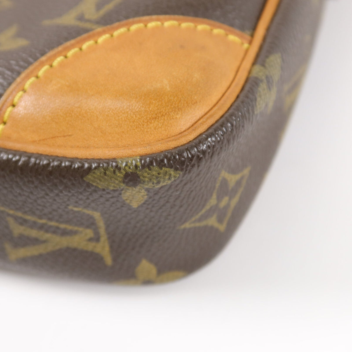 Louis Vuitton Danube · Monogram