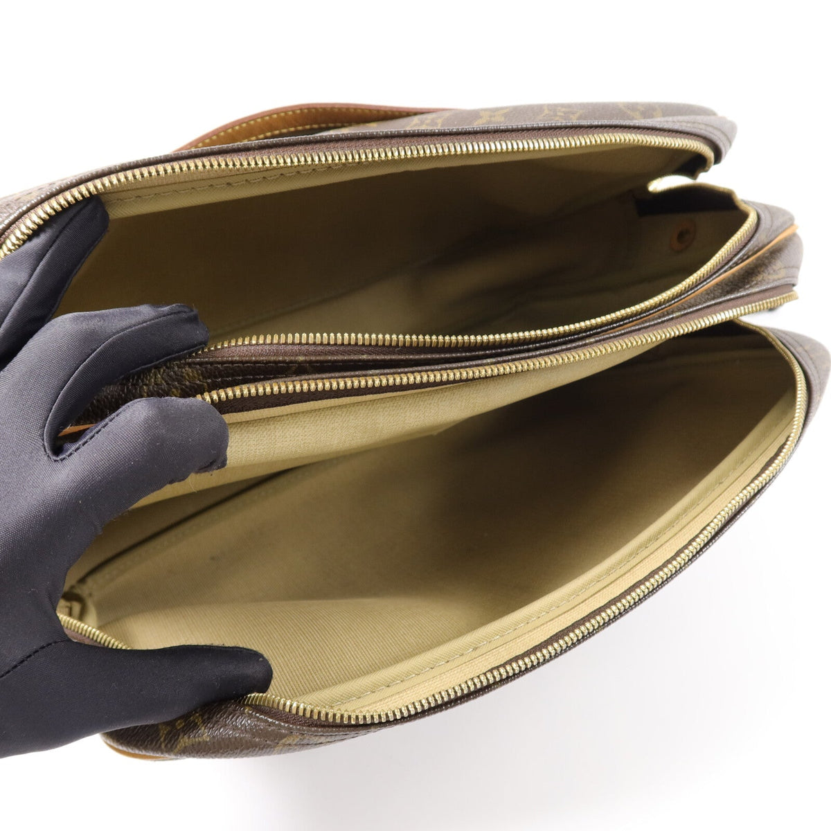 Louis Vuitton Reporter GM · Monogram