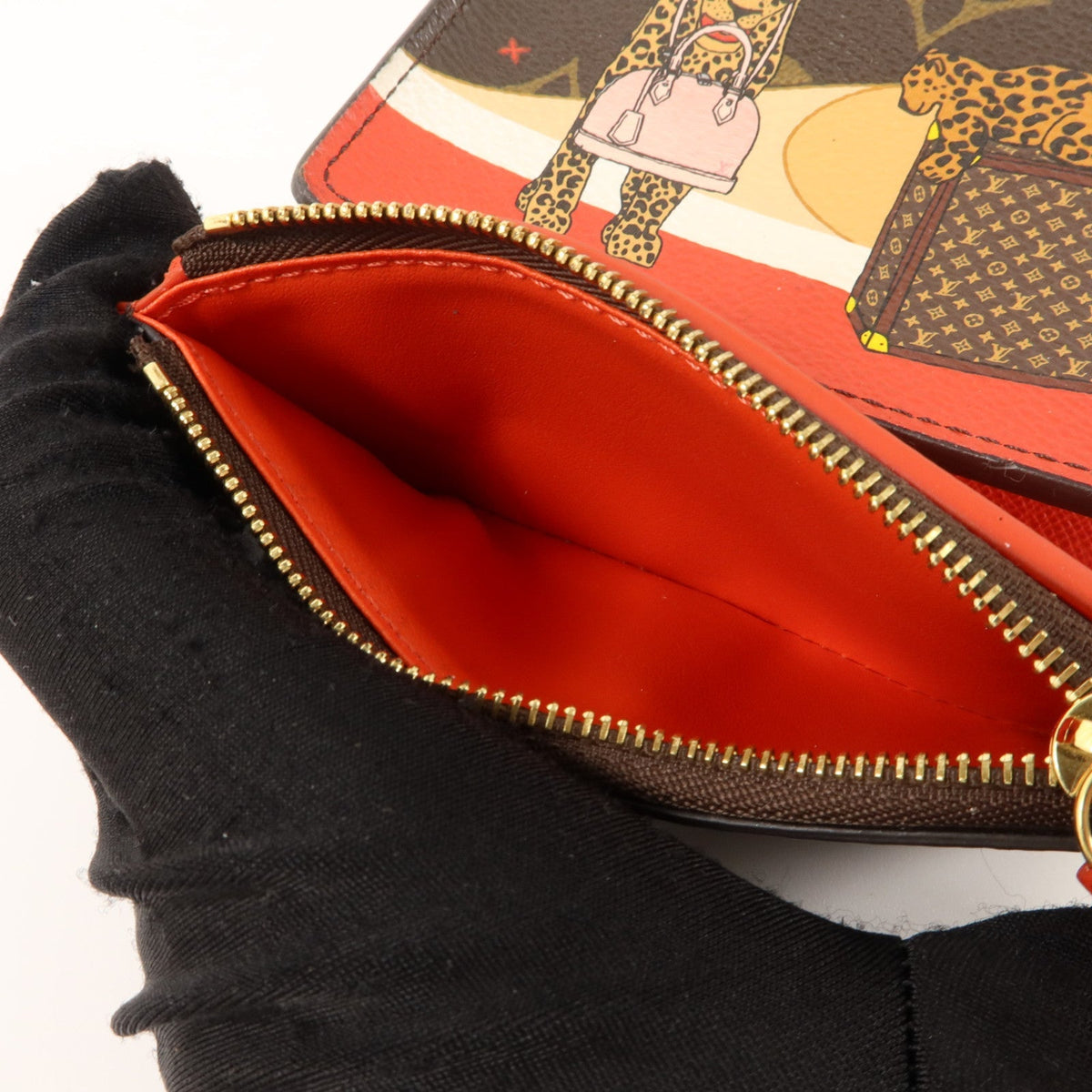Louis Vuitton Victorine · Monogram