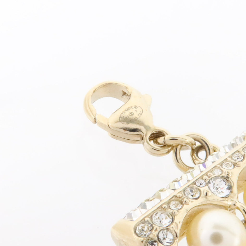 Chanel CC Bracelet · Gold Hardware