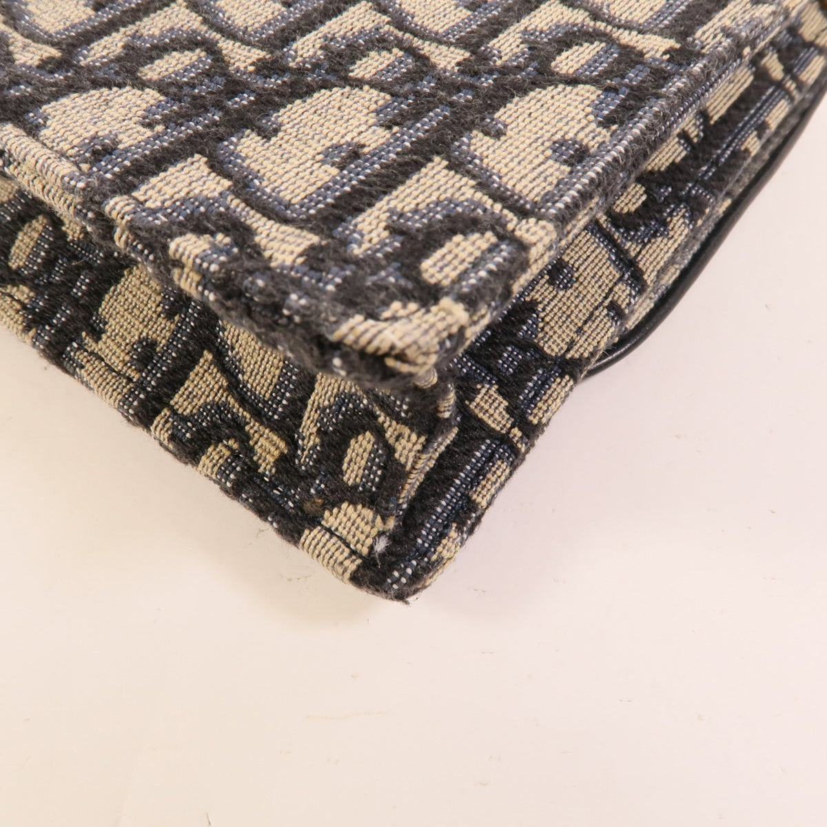 Dior Saddle · Wallet On Chain · Canvas