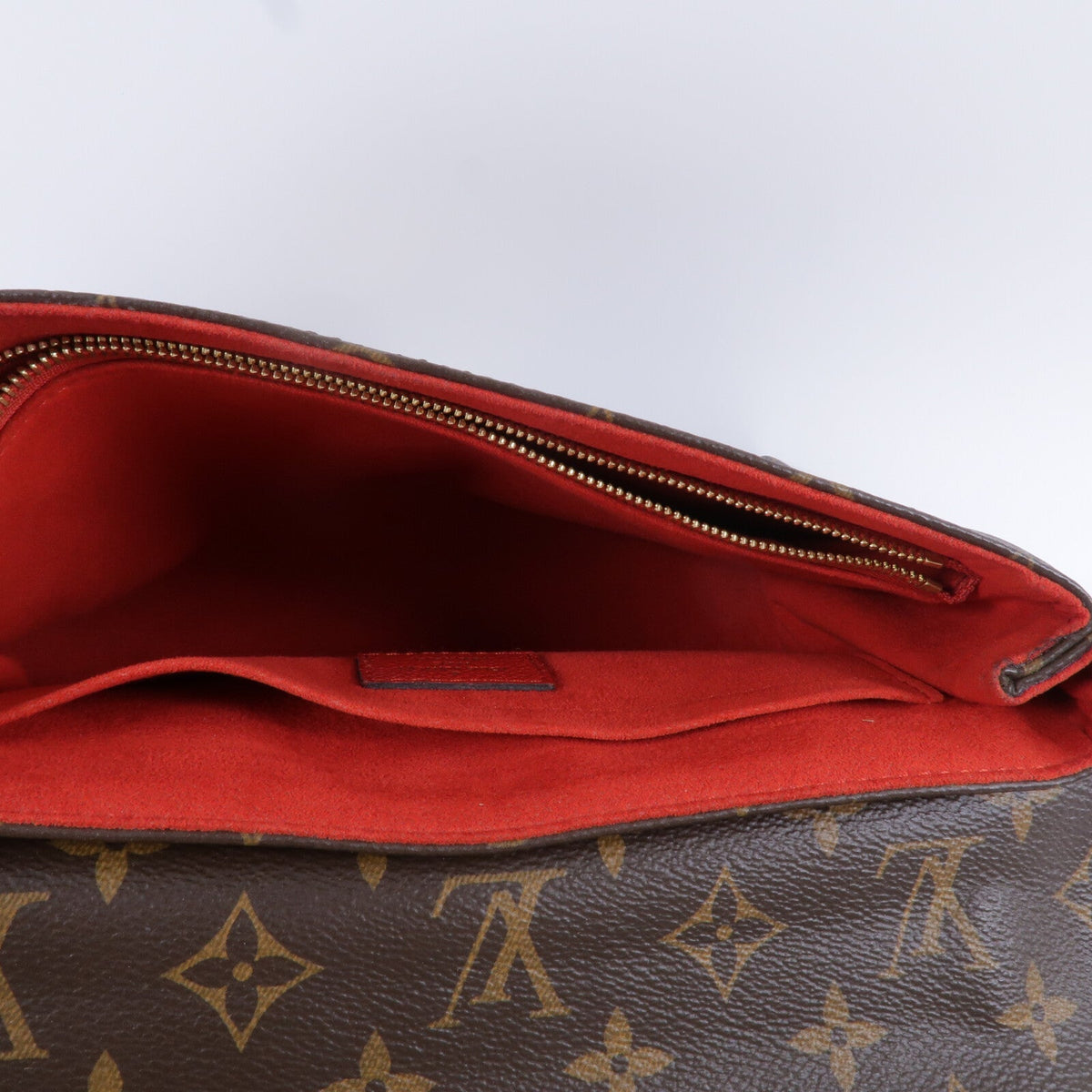 Louis Vuitton Saint Placide · Monogram