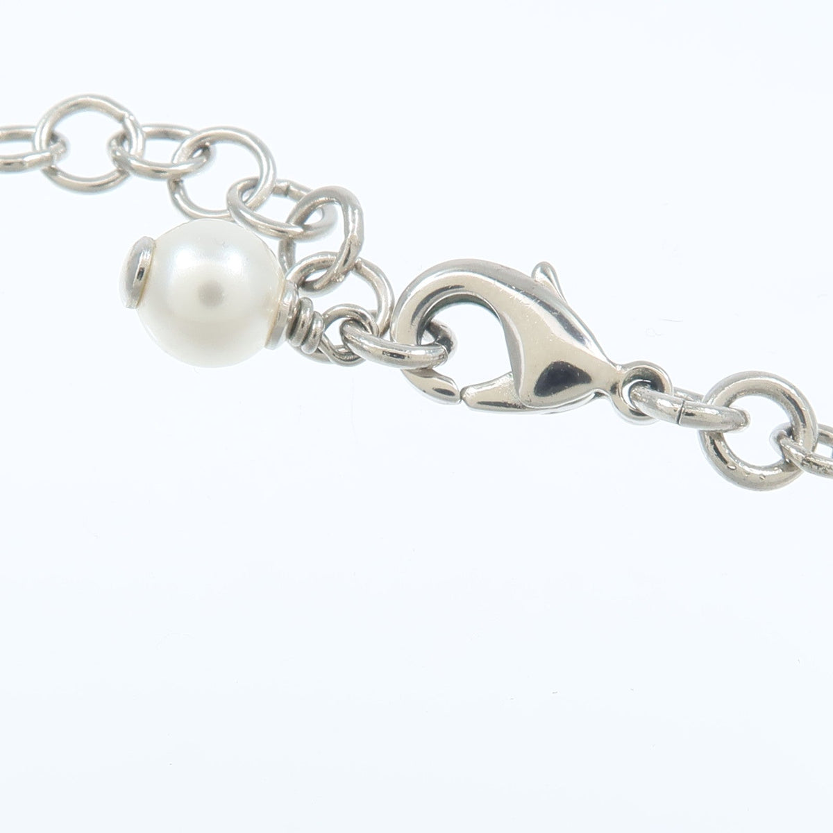 Chanel CC Necklace · Metal