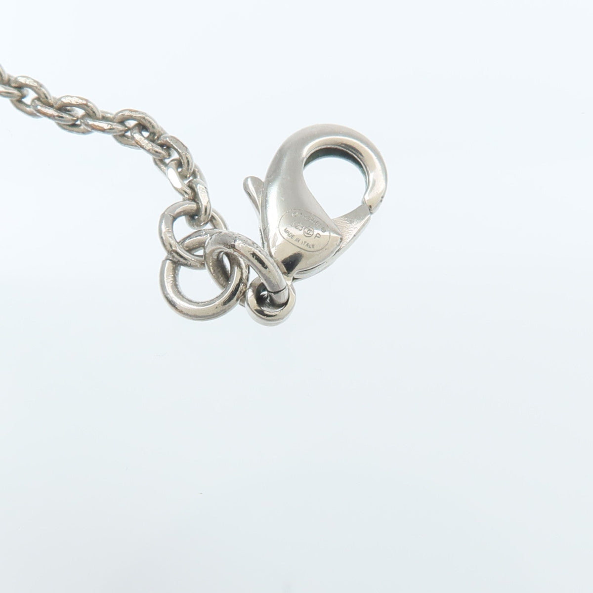 Chanel CC Necklace · Metal