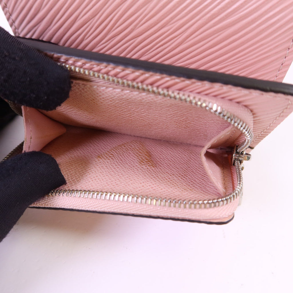 Louis Vuitton Twist Compact · Epi