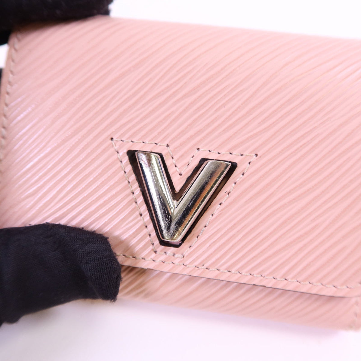 Louis Vuitton Twist Compact · Epi