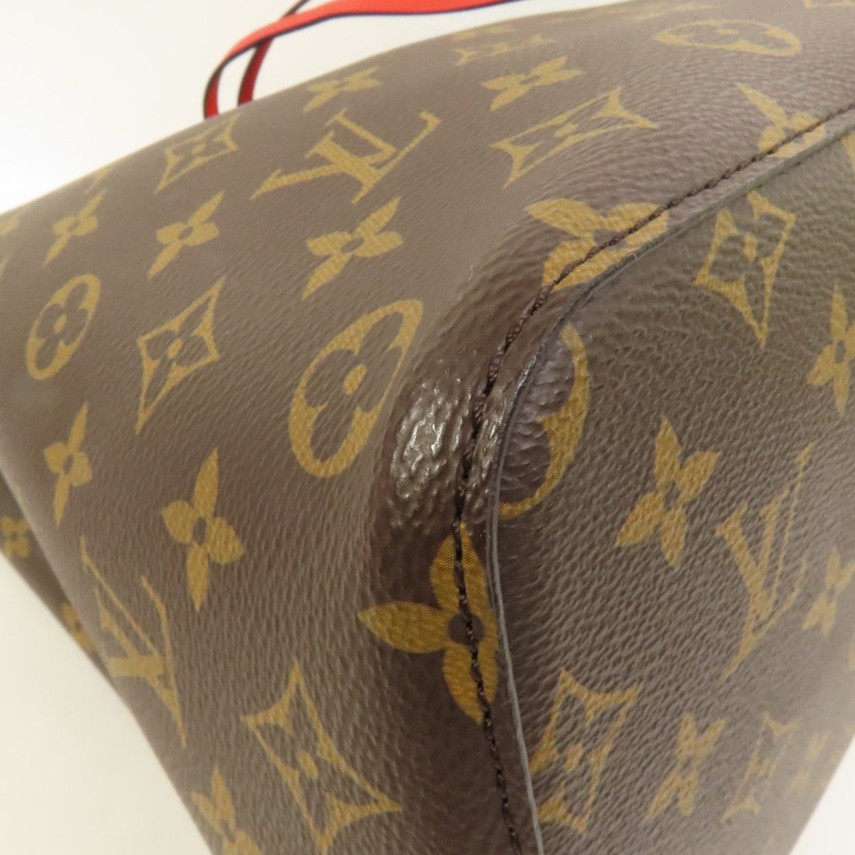 Louis Vuitton Neo Noe · Monogram Coquelicot