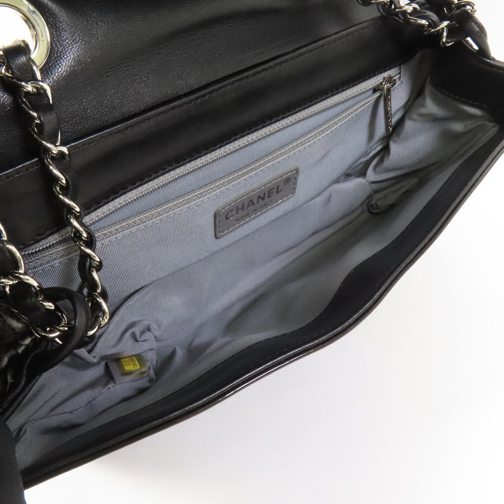Chanel Lipstick Flap · Patent Leather