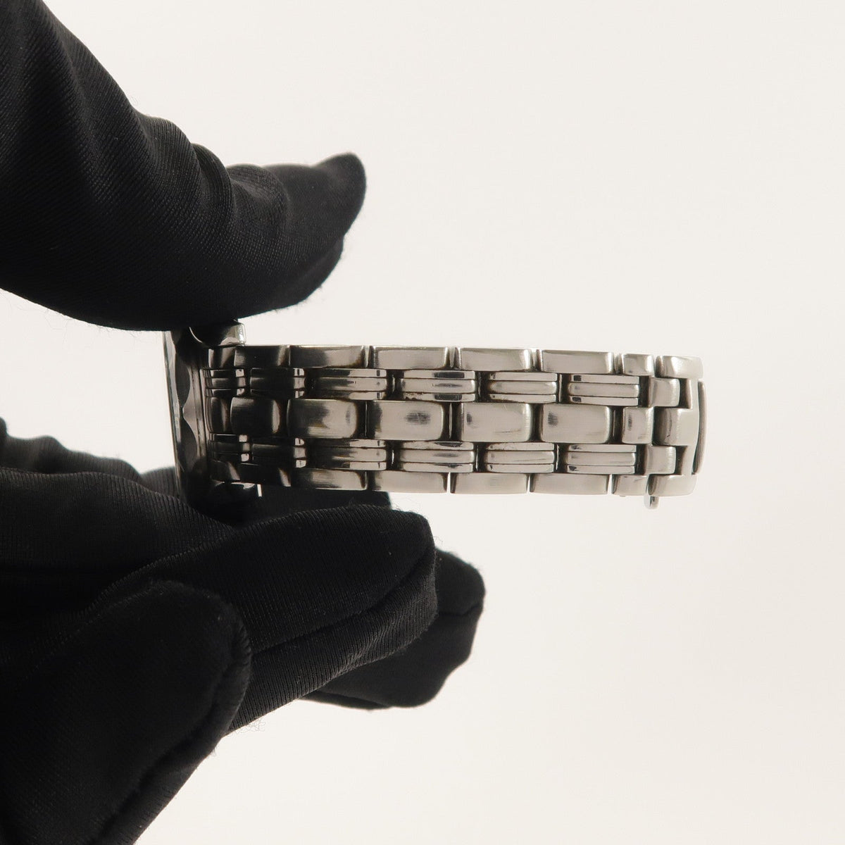 Omega Seamaster Professional 300M · Quartz