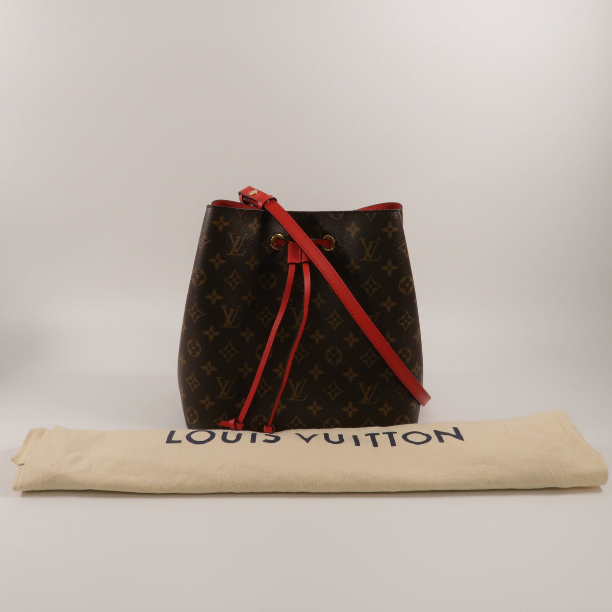 Louis Vuitton Neo Noé · Monogram