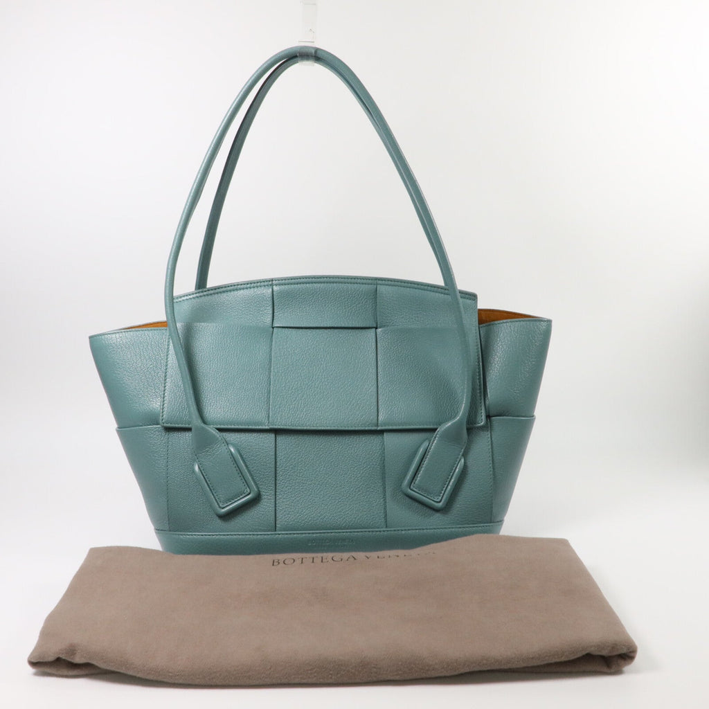 Bottega Veneta Arco · Calfskin Tote