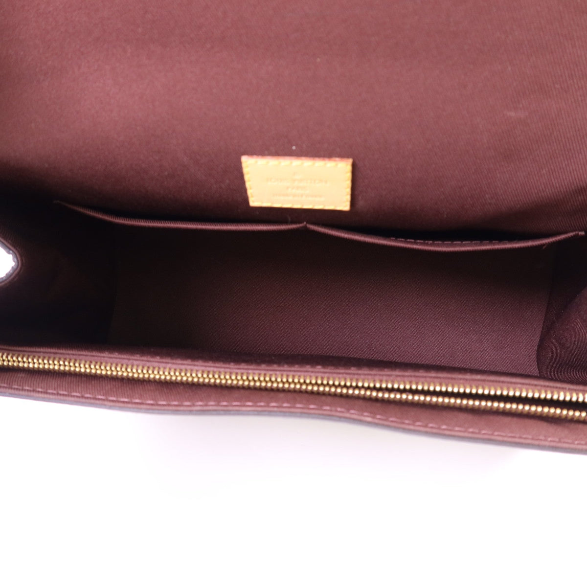 Louis Vuitton Cluny MM · Monogram