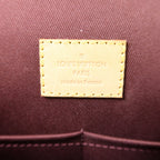 Louis Vuitton Cluny MM · Monogram