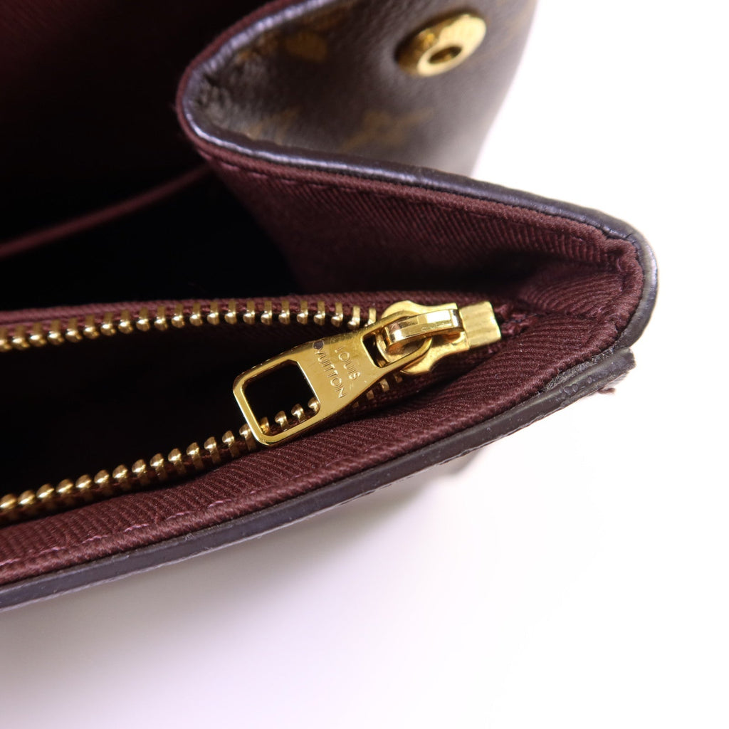 Louis Vuitton Cluny MM · Monogram
