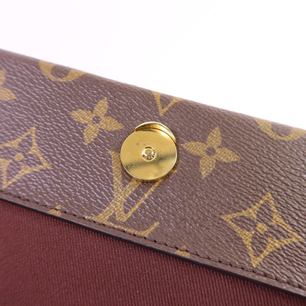 Louis Vuitton Cluny MM · Monogram