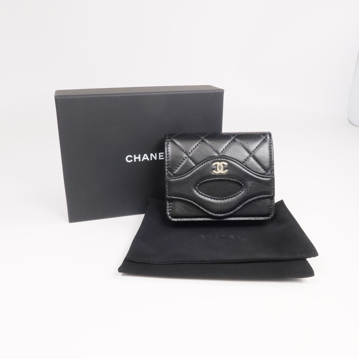 Chanel CC · Lambskin Card Case