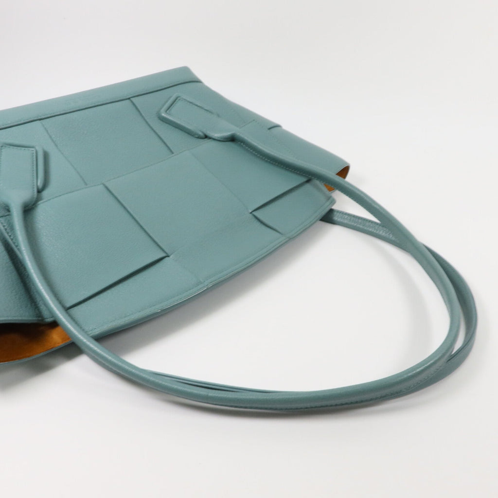 Bottega Veneta Arco · Calfskin Tote