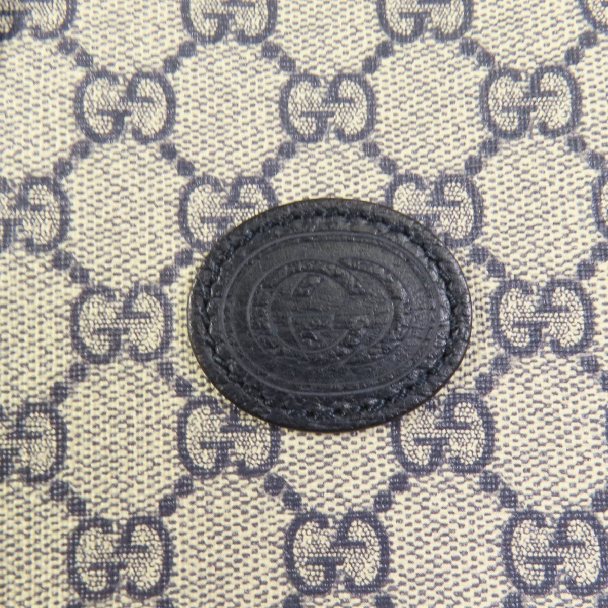Gucci Interlocking G Medium Tote · GG Canvas