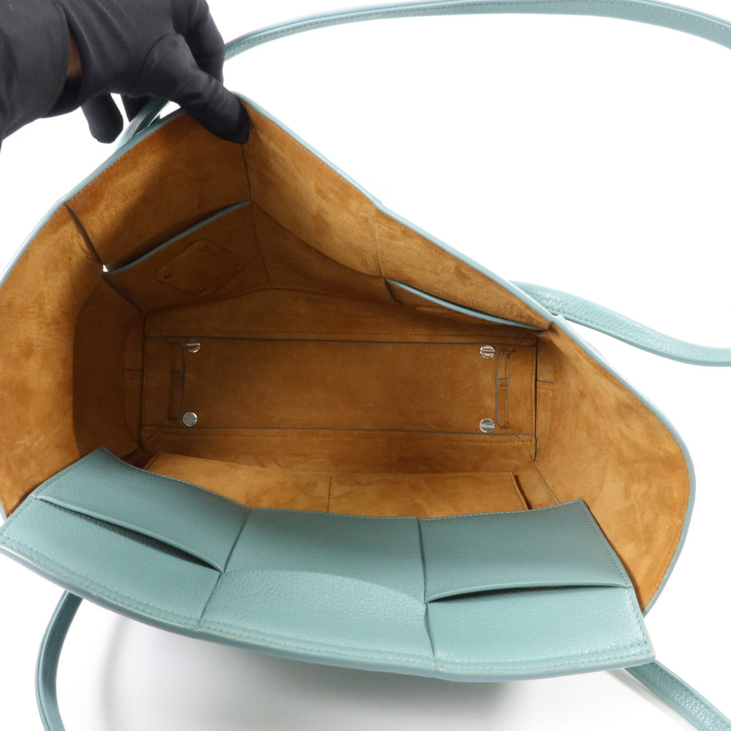 Bottega Veneta Arco · Calfskin Tote
