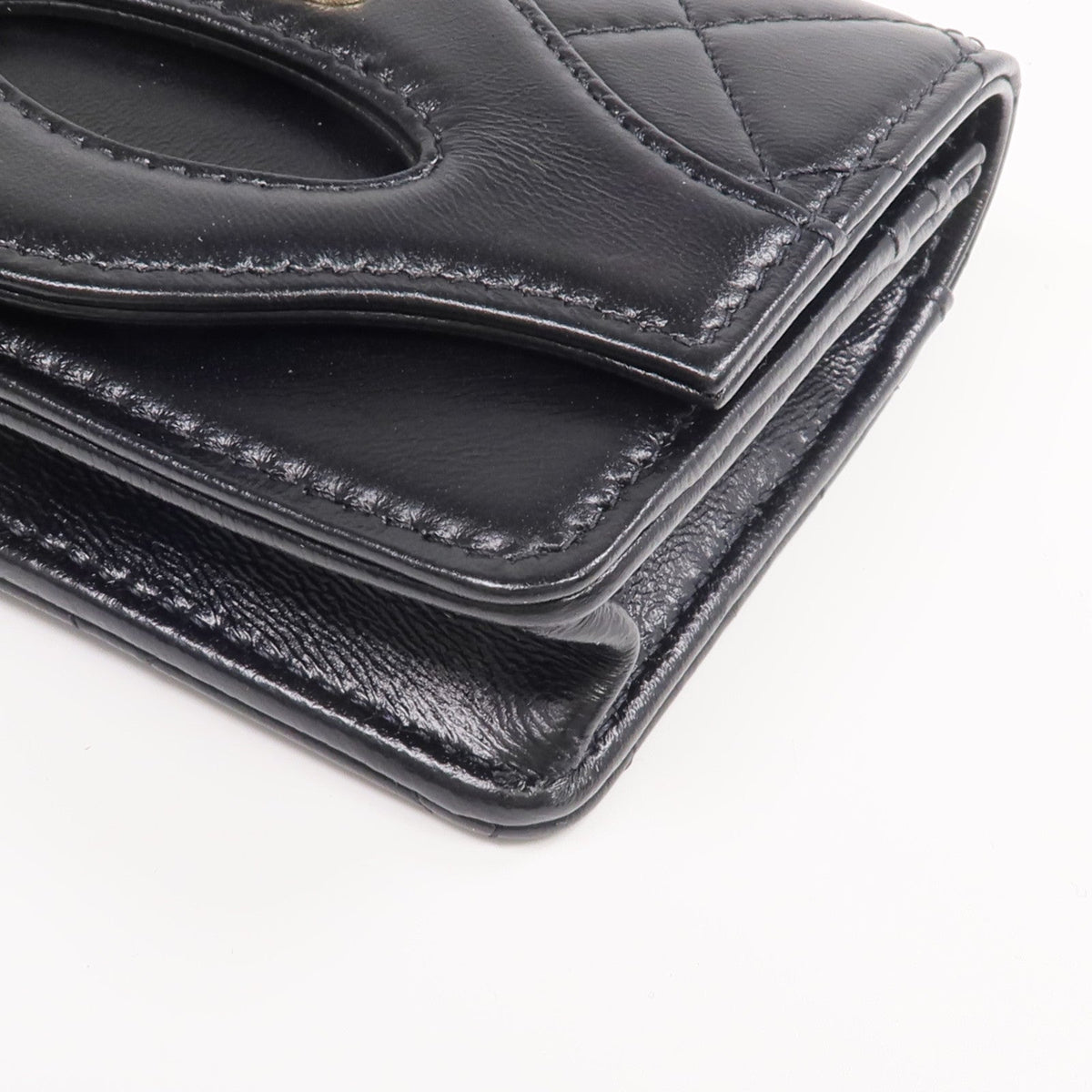 Chanel CC · Lambskin Card Case