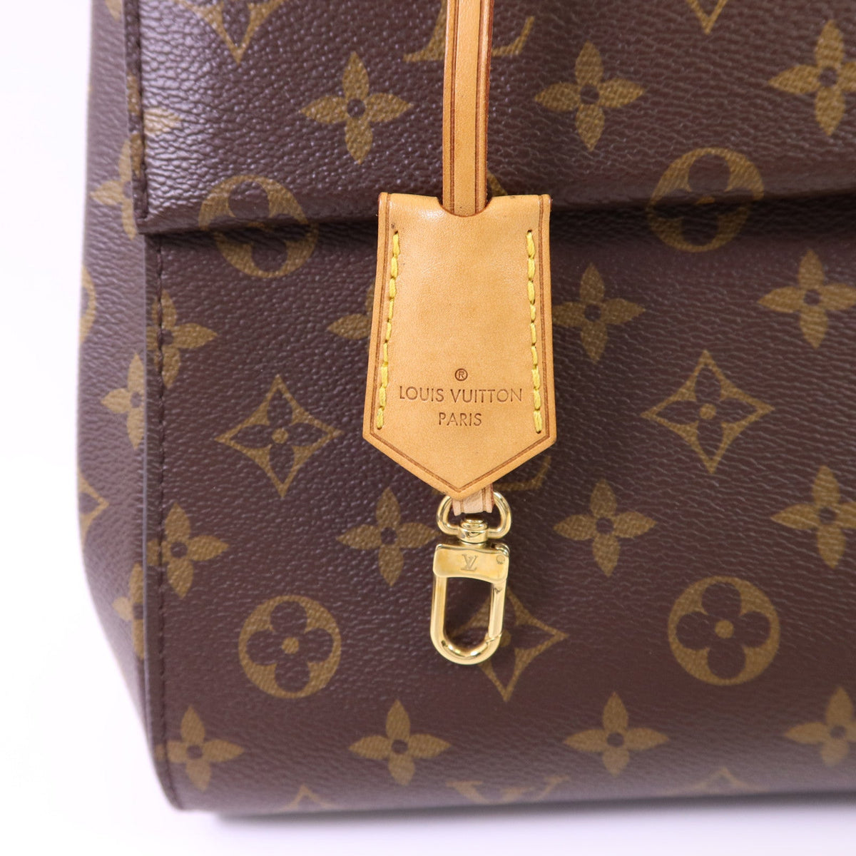 Louis Vuitton Cluny MM · Monogram