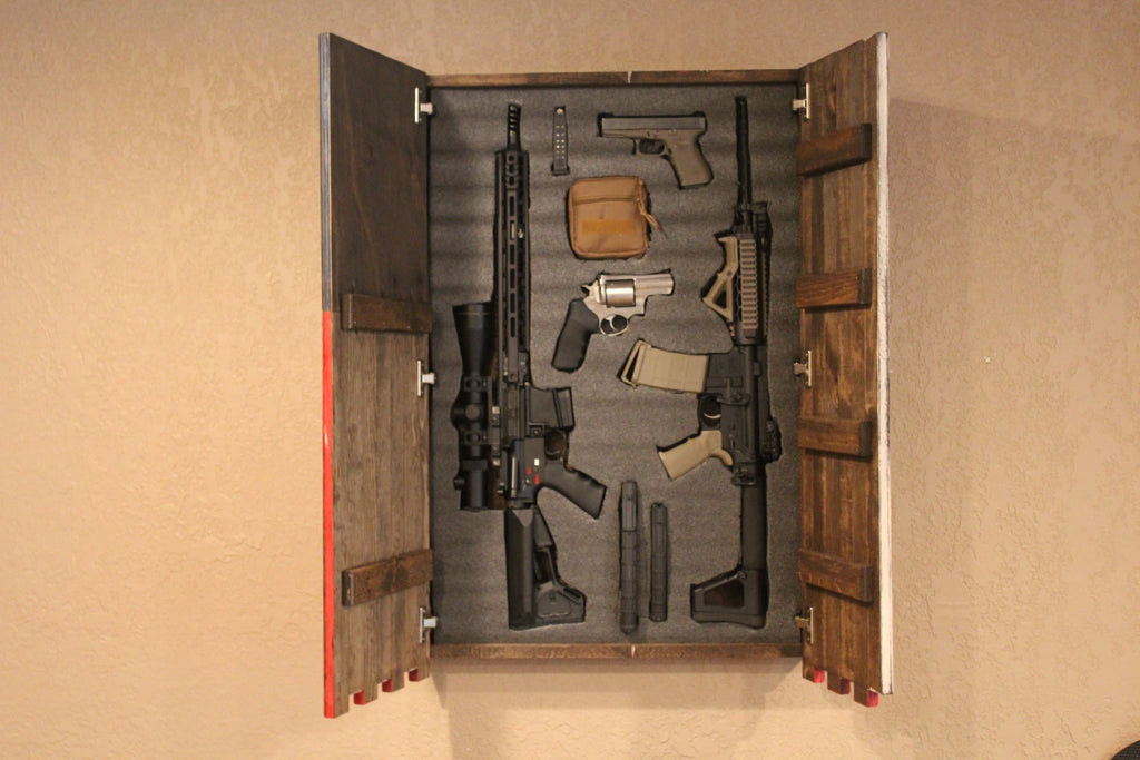 Large Vertical Hanging American Flag Gun Concealment Case