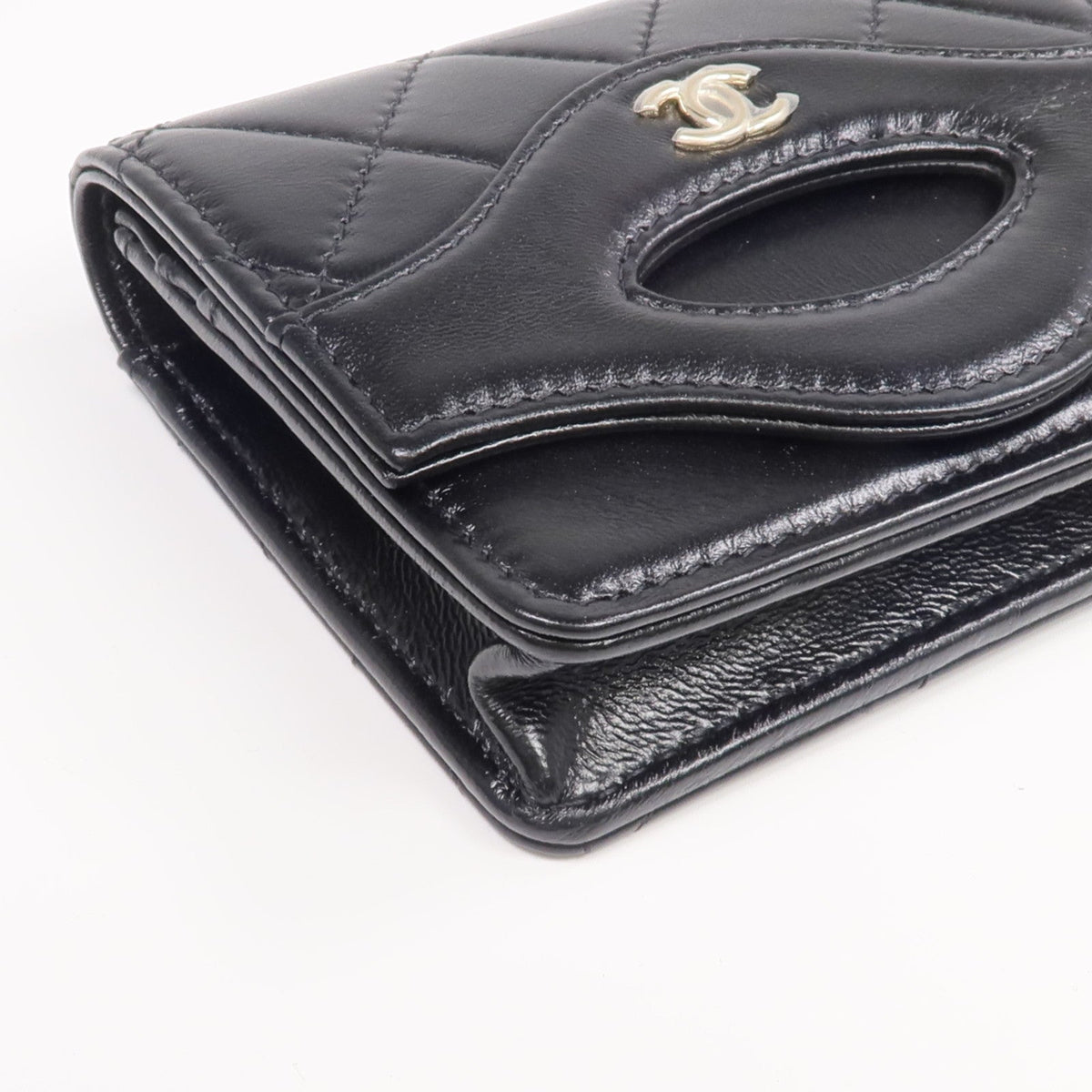 Chanel CC · Lambskin Card Case