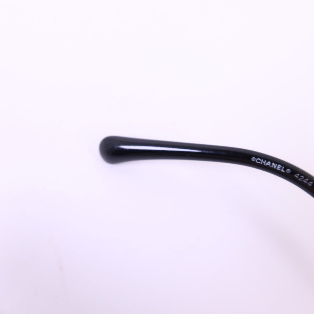 Chanel CC Sunglasses · Metal Frame