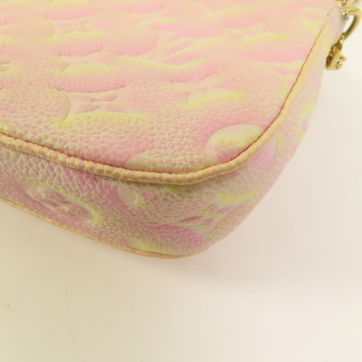 Louis Vuitton Pochette · Monogram Empreinte
