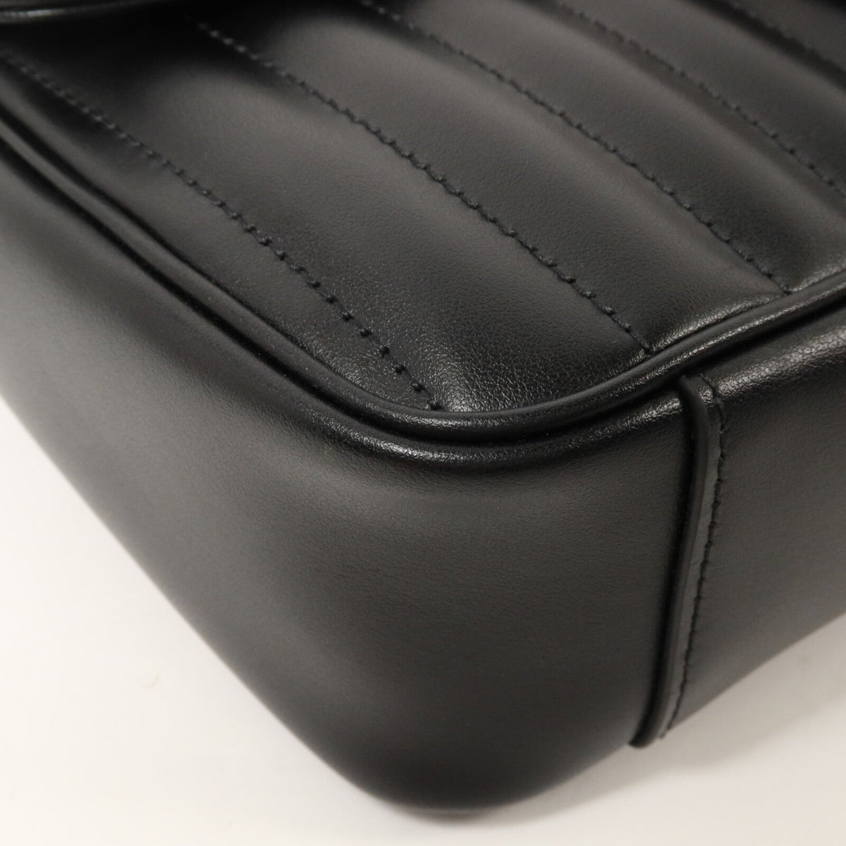 Gucci GG Marmont · Calfskin