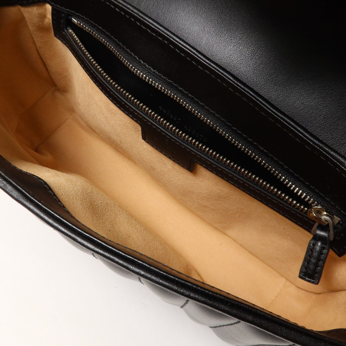 Gucci GG Marmont · Calfskin