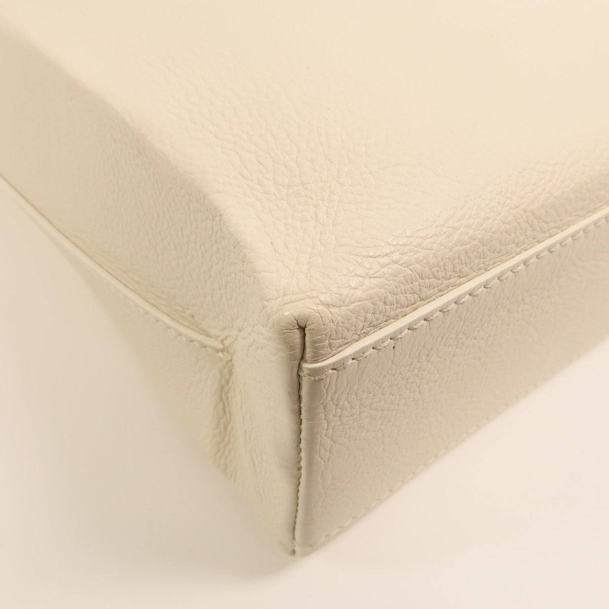 Balenciaga Tote · Calfskin