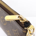 Louis Vuitton Pochette Milla · Monogram