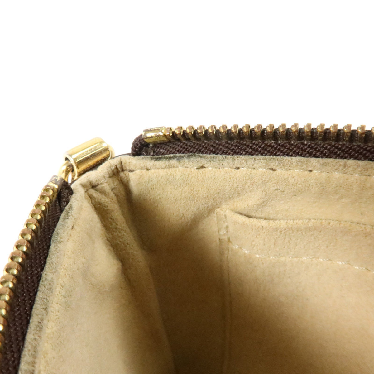 Louis Vuitton Pochette Milla · Monogram