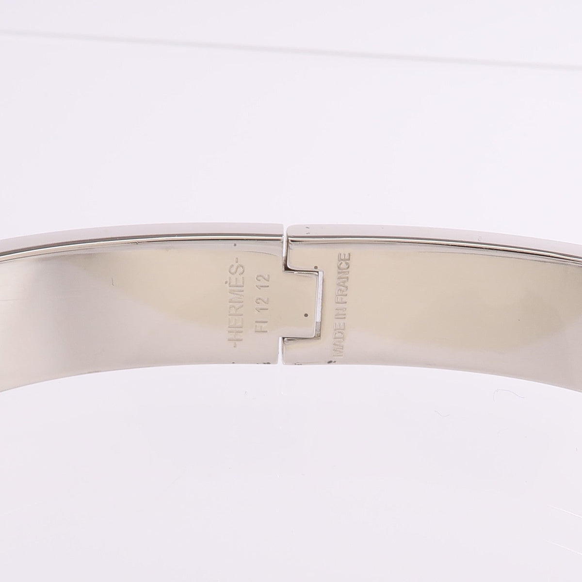 Hermès Clic HH Bracelet · Enamel