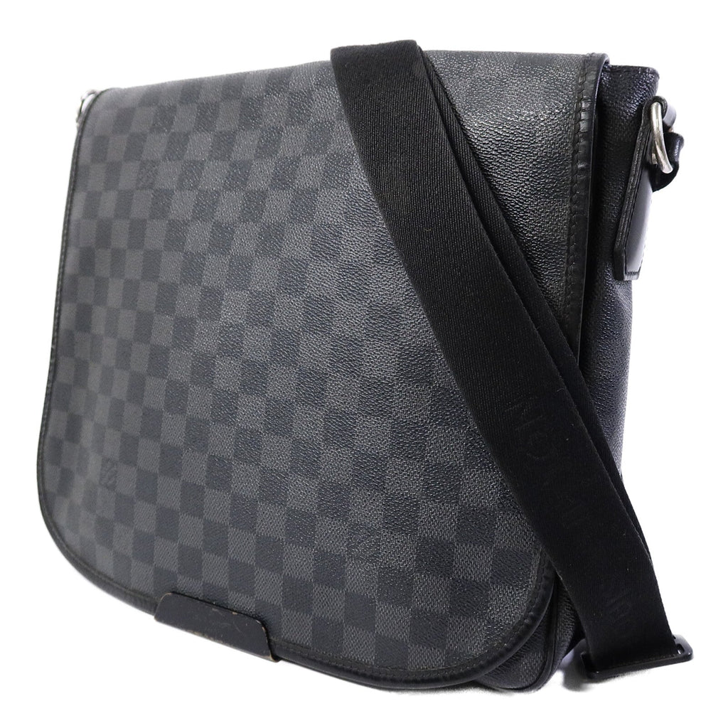 LOUIS VUITTON Daniel MM · Damier Graphite