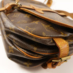 Louis Vuitton Saumur 30 · Monogram