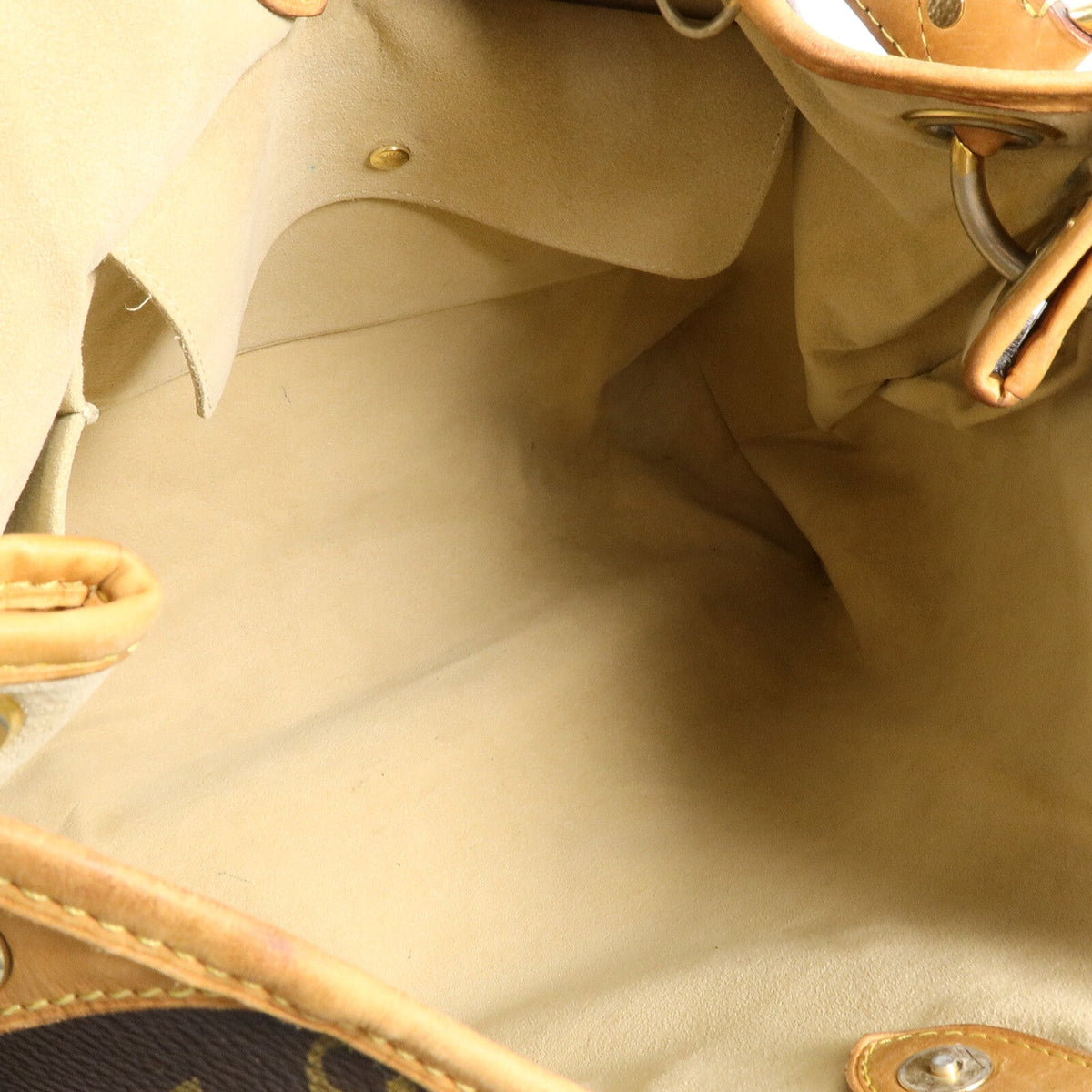 Louis Vuitton Galliera PM · Monogram