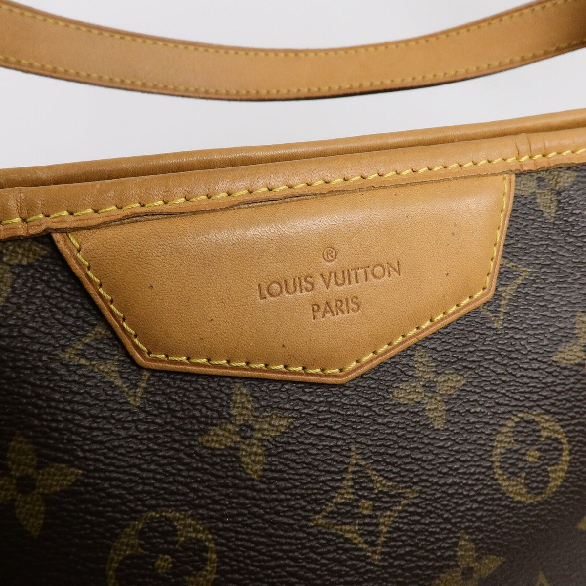 Louis Vuitton Estrela MM · Monogram