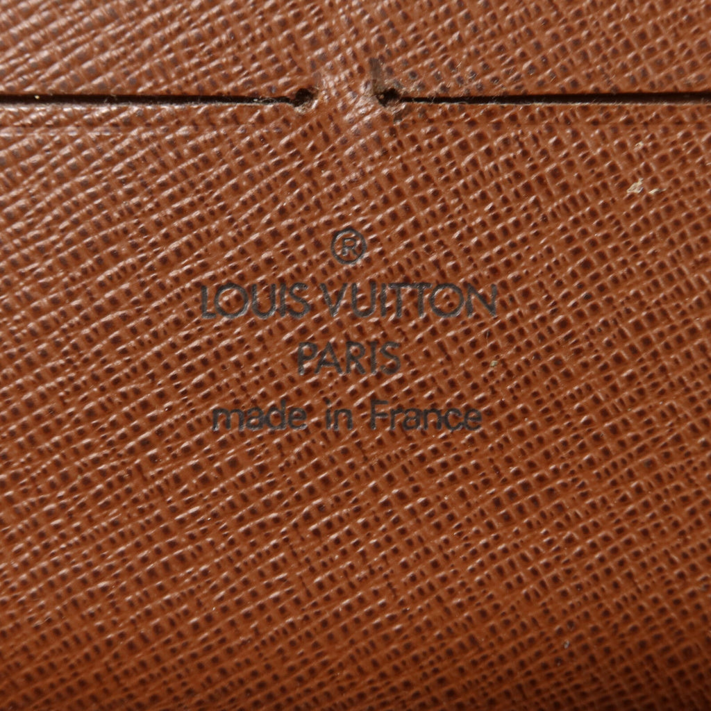Louis Vuitton Zippy Wallet · Monogram