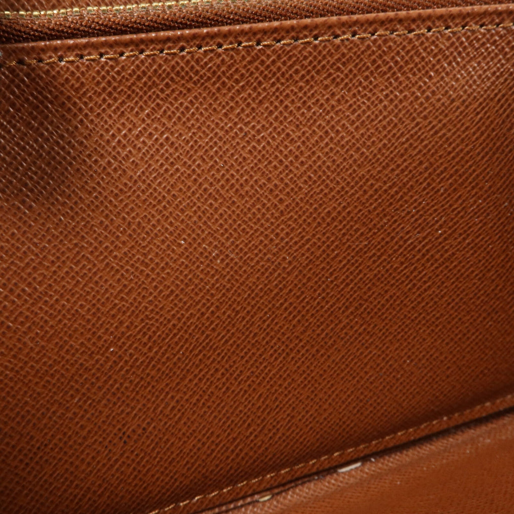 Louis Vuitton Zippy Wallet · Monogram