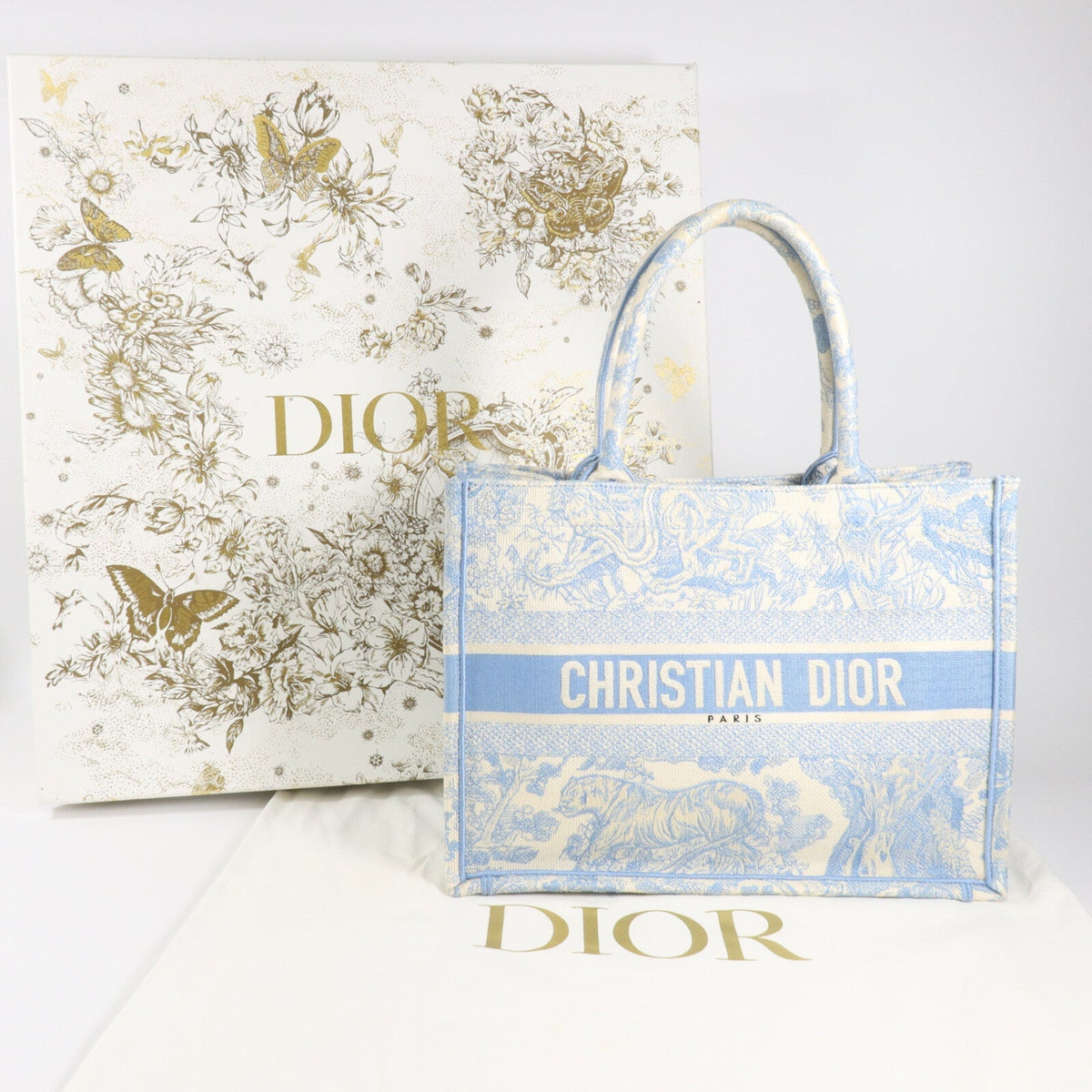 Dior Book Tote Medium · Canvas
