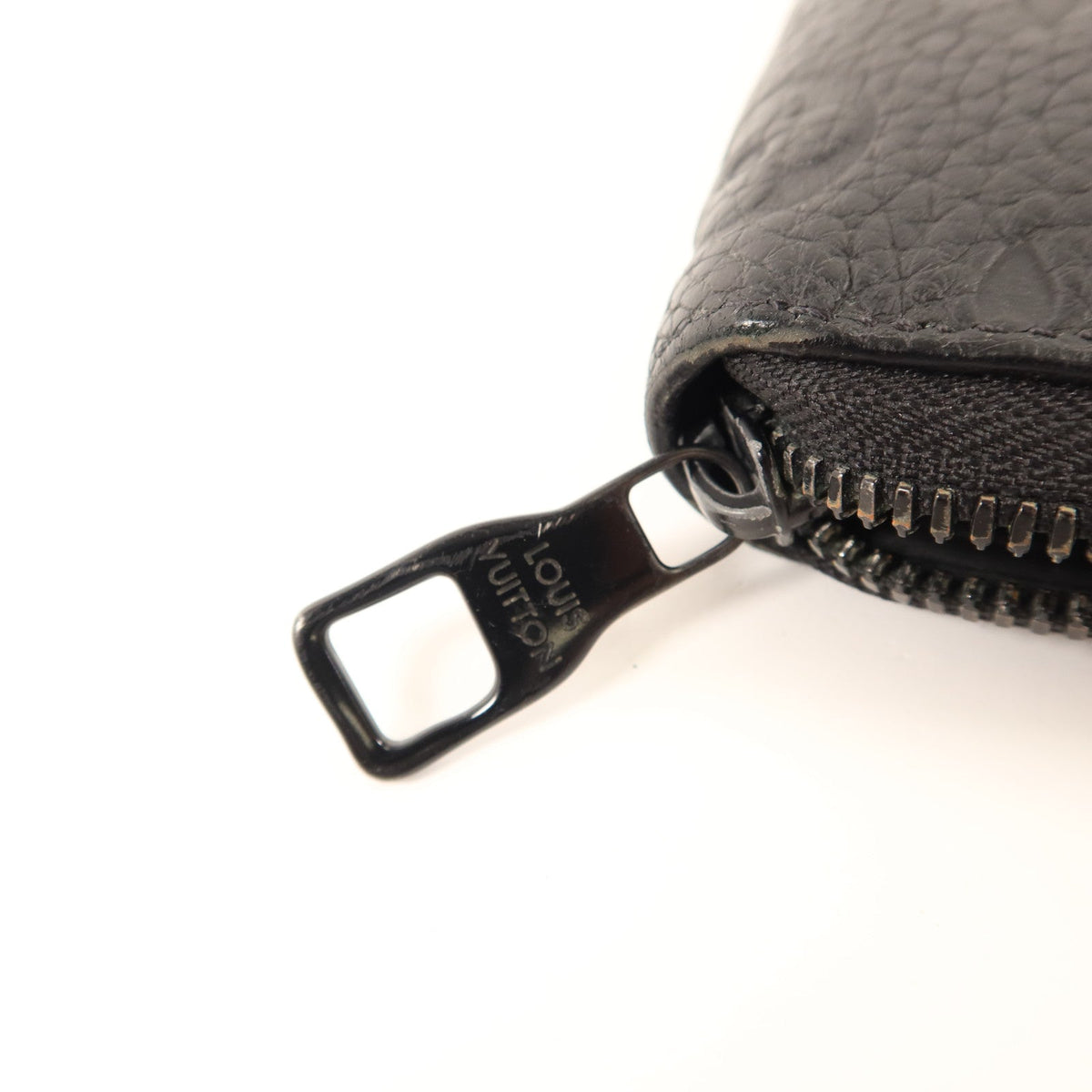 Louis Vuitton Zippy Vertical · Taurillon